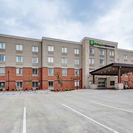 Holiday Inn Express & Suites Manhattan By Ihg Eksteriør bilde