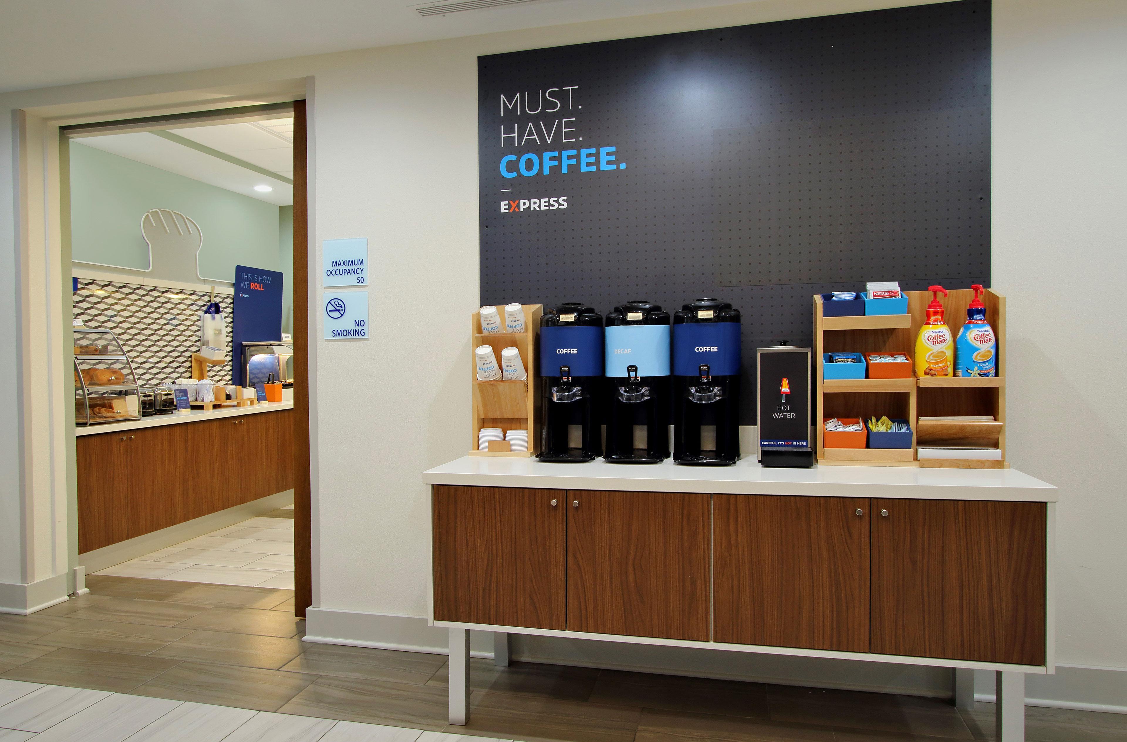 Holiday Inn Express & Suites Manhattan By Ihg Eksteriør bilde